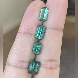 7.80 Carats Natural Transparent Tourmaline Gemstone